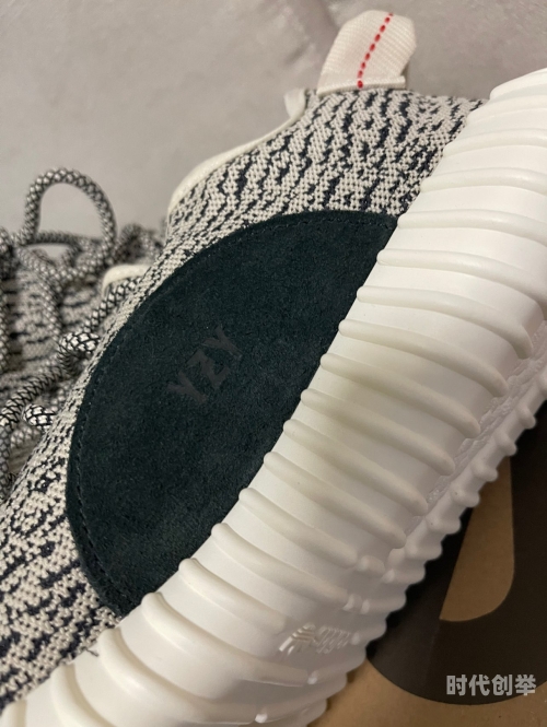 YEEZY350V1亚洲YEEZY 350 V1，亚洲潮流的独特诠释-第2张图片