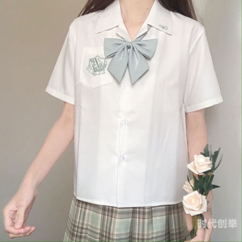 JK开襟乳液狂飙JK制服下的秘密，开襟乳液狂飙现象探究